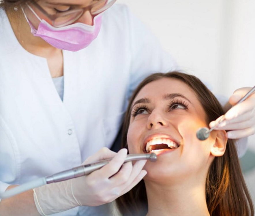 Choosing the Right Dentist